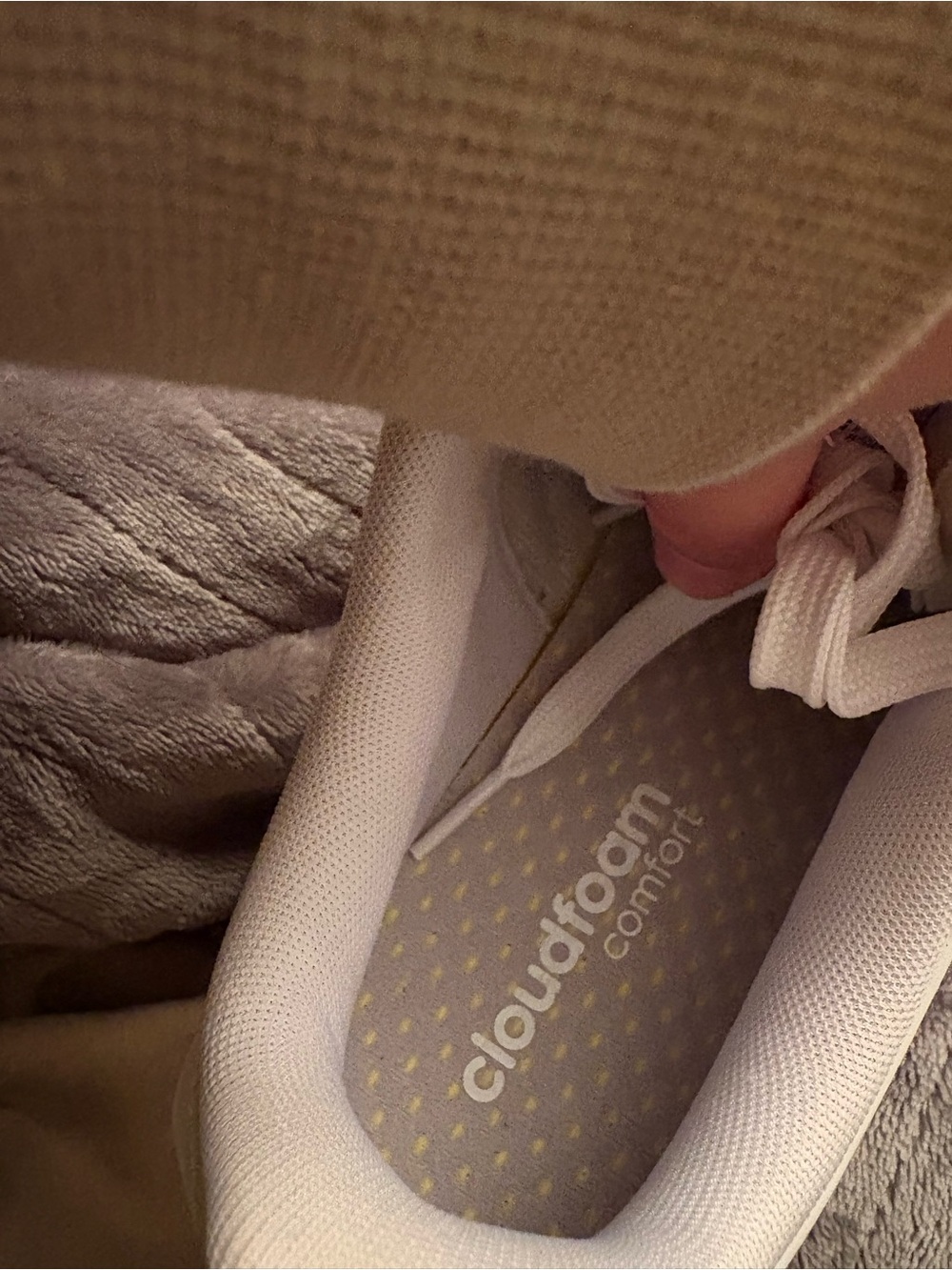 women’s adidas sneakers - Picture 6 of 6